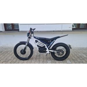 ELECTRIC MOTION ESCAPE 2022